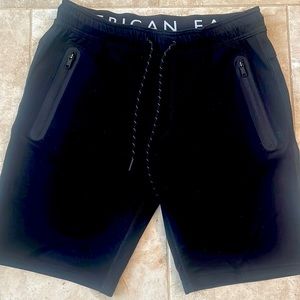 NWOT men’s American Eagle shorts